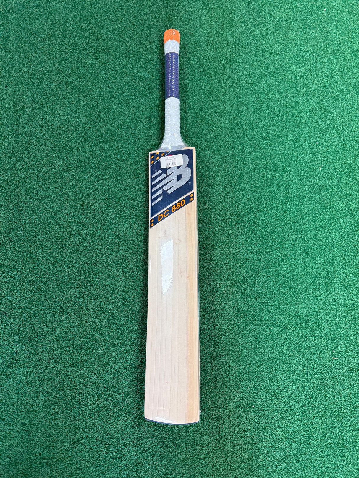 New Balance DC 880 English Willow Cricket Bat - SH