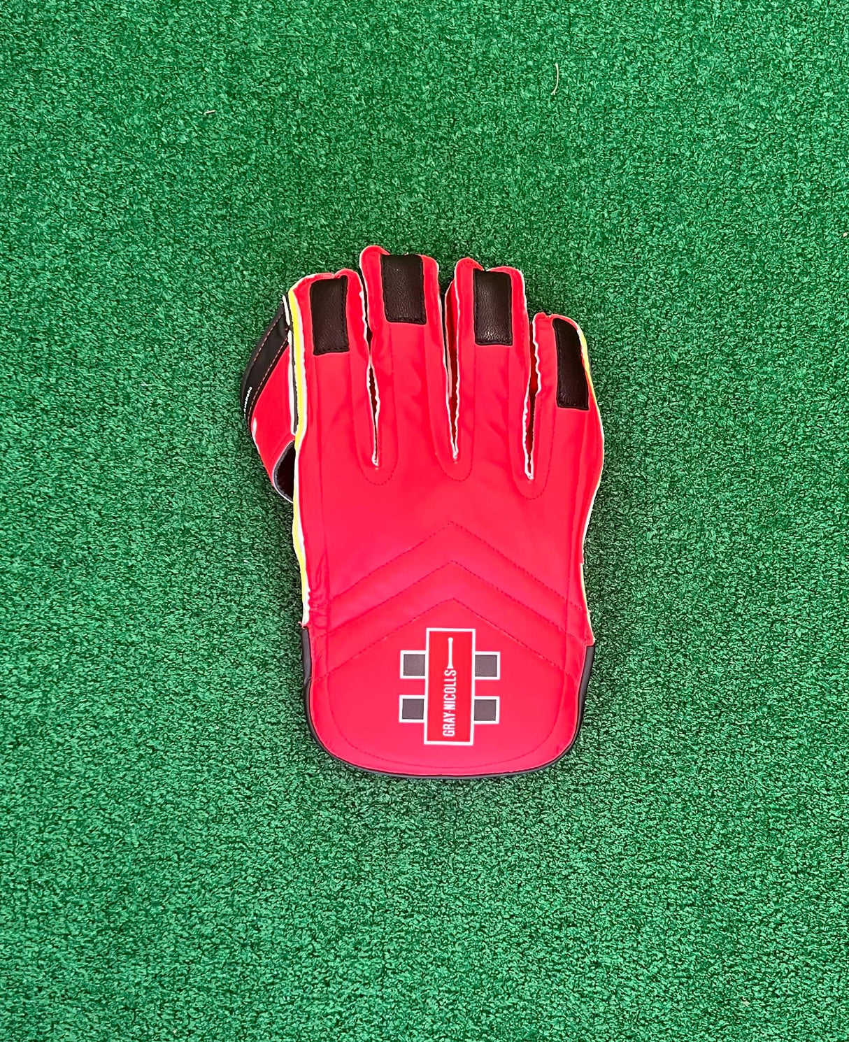 Gray Nicolls Players 2000 Wicket Keeping Gloves – Adult