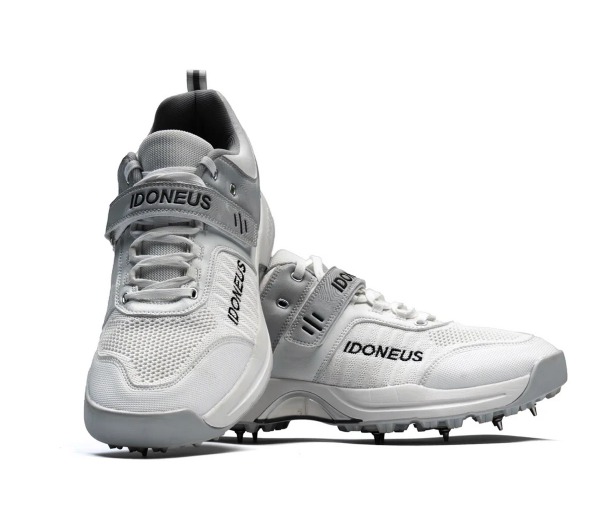 IDONEUS ID2 Cricket Bowling Shoe - Steel Spikes