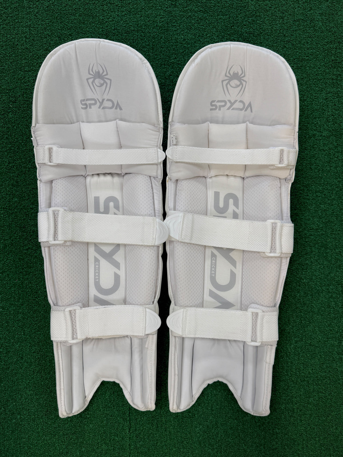 SPYDA-LITE Silver Edition Cricket Batting Pads - Adult - Ambi - 26/27