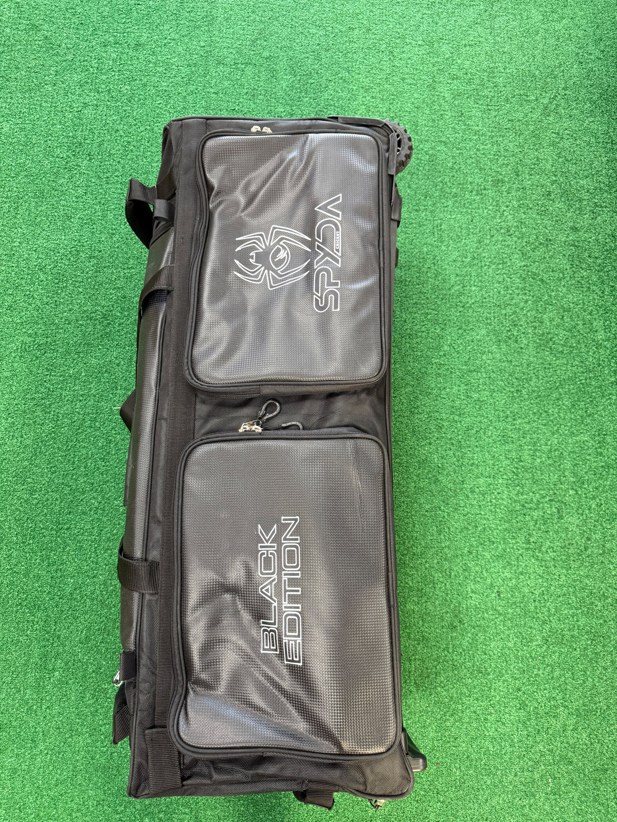 SPYDA Black Players Edition Wheelie Cricket Kit Bag - 26/27