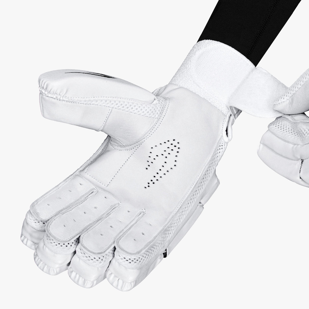 DSC Blak Cricket Batting Gloves - Junior - 25/26