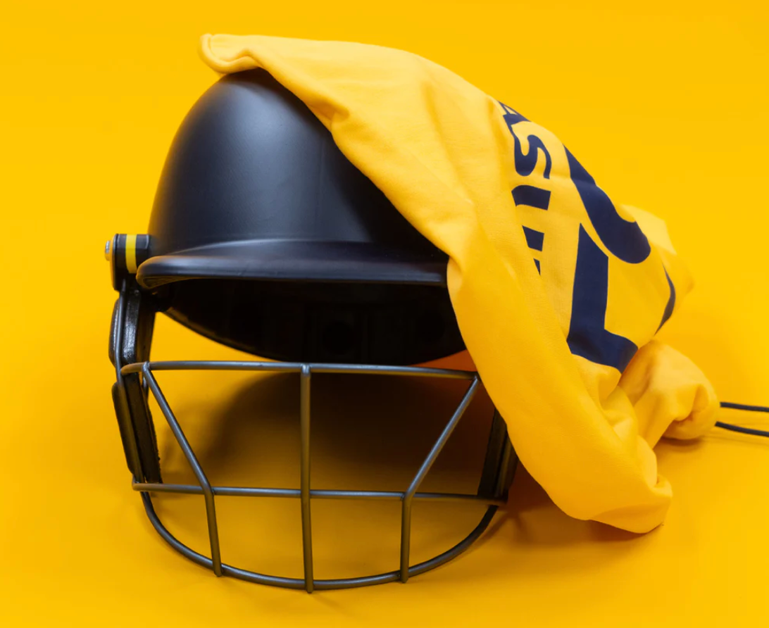 Masuri T Line Plus Steel Cricket Helmet - Junior - Large - 26/27