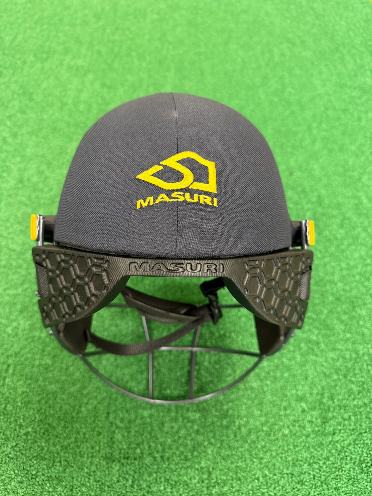 Masuri T Line Steel Custom Batting Helmet – Fremantle CC– Senior - 26/27