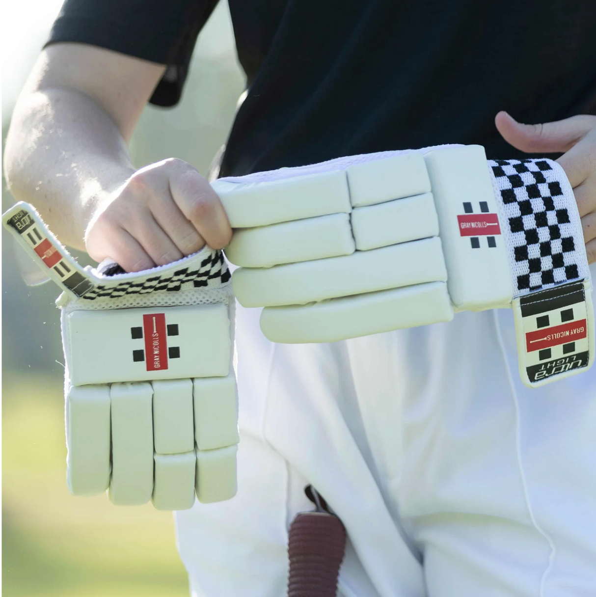 Gray Nicolls Ultra Light Cricket Batting Gloves - 26/27