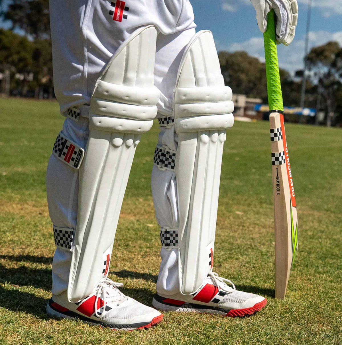 Gray Nicolls Select Cricket Batting Leg Guards - Navy - Ambi  - 26/27