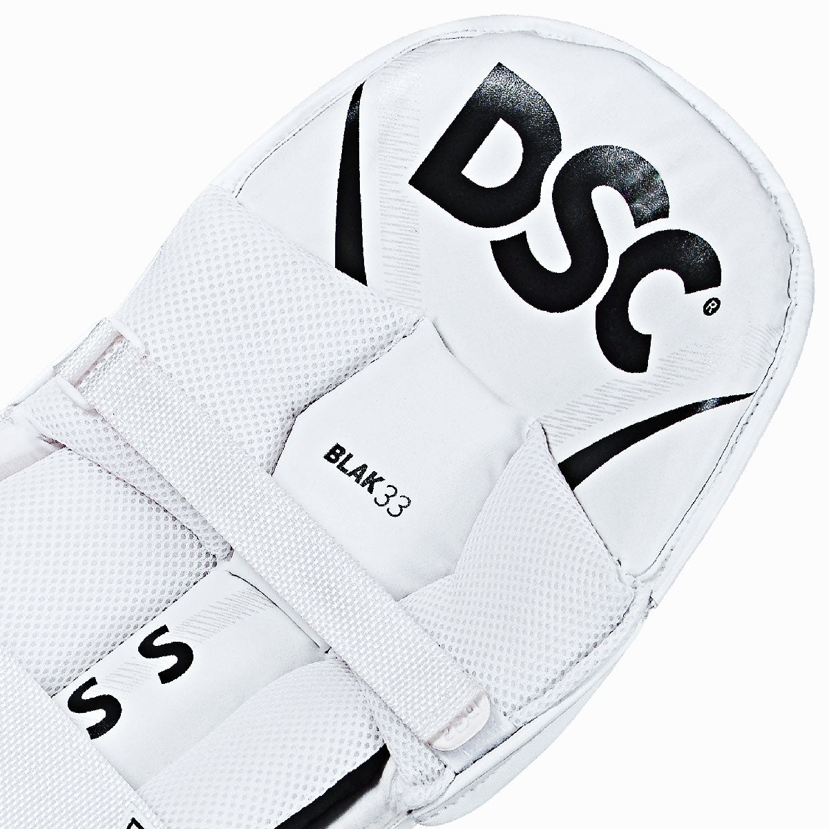 DSC Blak 33 Cricket Batting Pads - 25/26