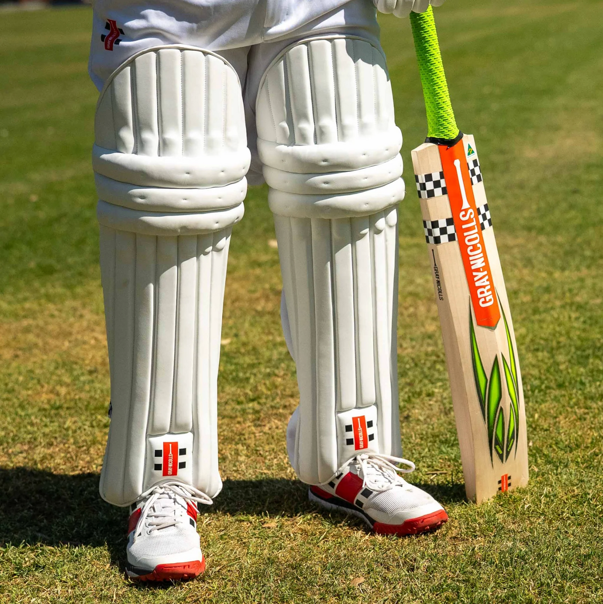 Gray Nicolls Select Cricket Batting Leg Guards - White - 26/27